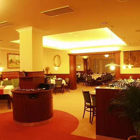 Komorni Hurka Hotel 4*