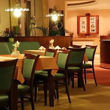 考莫尼壶卡酒店 酒店 海布