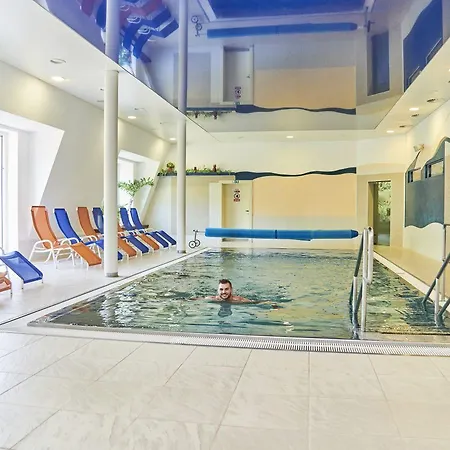 Komorni Hurka Hotel