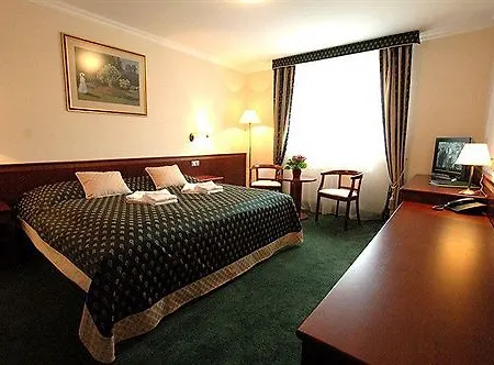 Hotel Komorni Hurka 4*