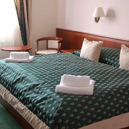 Hotel Komorni Hurka 4*